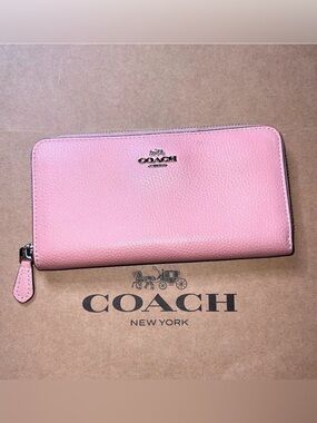 COACH Leather Wallet Long Zip-Around Pink w Silver Hardware AUTHENTIC